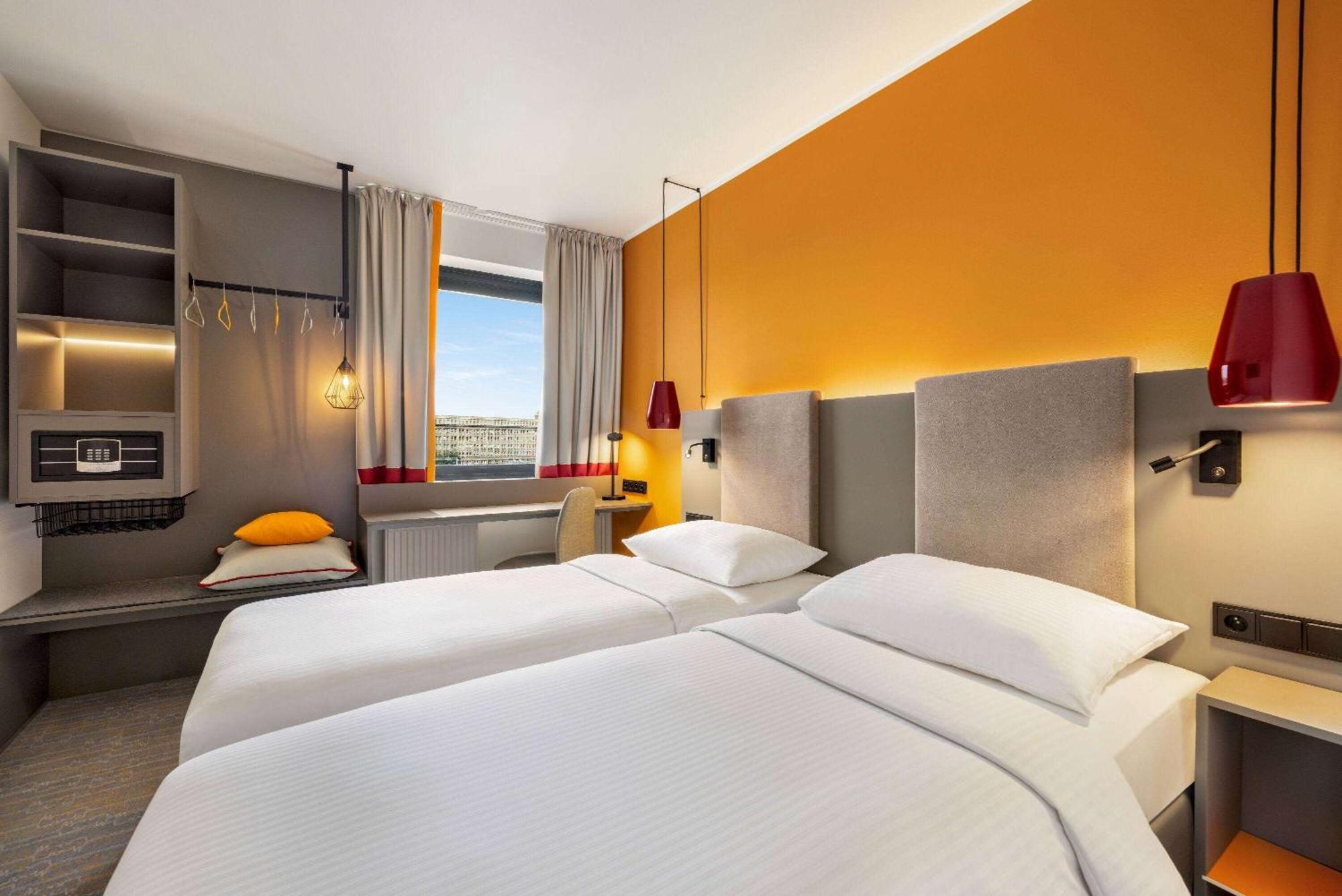 Готель Vienna House Easy By Wyndham Cracow Краків Екстер'єр фото